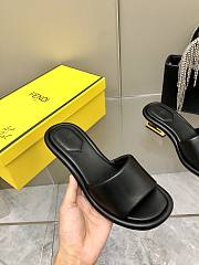 Fendi Women's Baguette Leather Sandals Black - 2