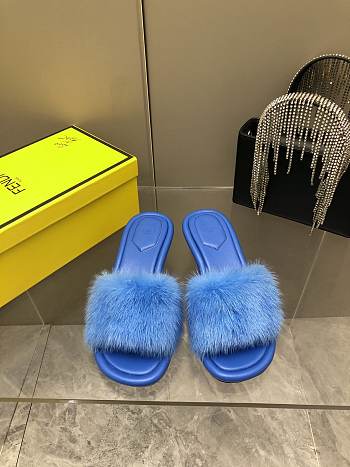 Fendi Women's Baguette Leather Sandals Blue 