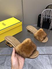 Fendi Women's Baguette Leather Sandals Brown - 3
