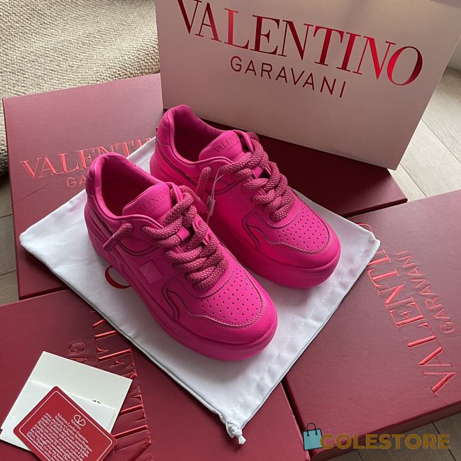 Valentino Garavani One Stud XL Low-top Sneakers - 1