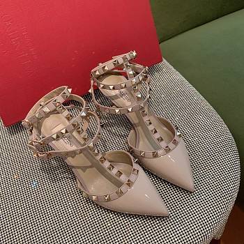 	 Valentino Garavani Rockstud Beige Pump 6.5cm