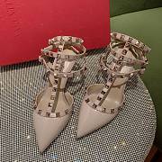 	 Valentino Garavani Rockstud Beige Pump 6.5cm - 6