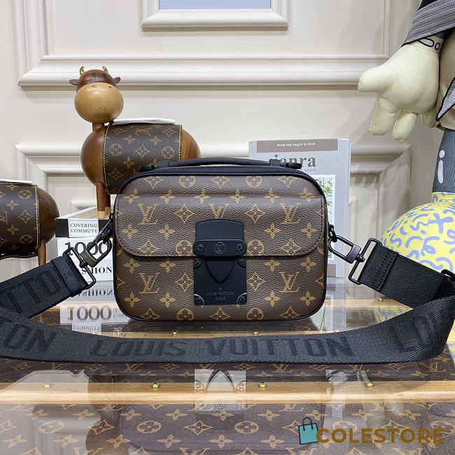 	 Louis Vuitton M45806 S Lock Messenger Bag Brown 22 x 18 x 8 cm - 1