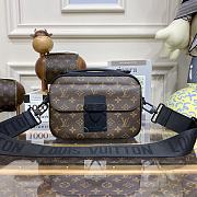 	 Louis Vuitton M45806 S Lock Messenger Bag Brown 22 x 18 x 8 cm - 1