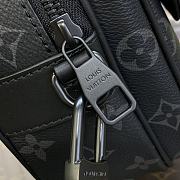 	 Louis Vuitton M45806 S Lock Messenger Bag 22 x 18 x 8 cm - 2