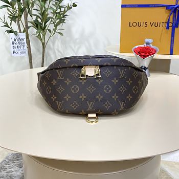 Louis Vuitton Discovery Monogram Bumbag M44336 Size 37x14x13cm