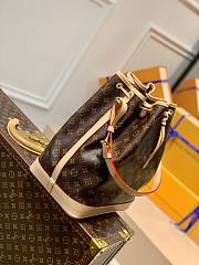 Louis Vuitton Neonoe M42224 Size 27.5 x 36.0 x 20.0  - 2