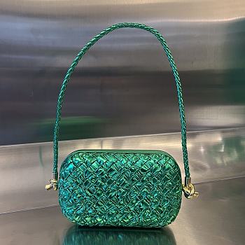 Bottega Veneta Knot On Strap Green 717623 20x12x5x5cm