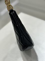 Chanel 23A Hobo Size  19*24*5cm - 5