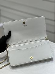 	 Chanel 23A White Size 11.5x26x4cm - 6