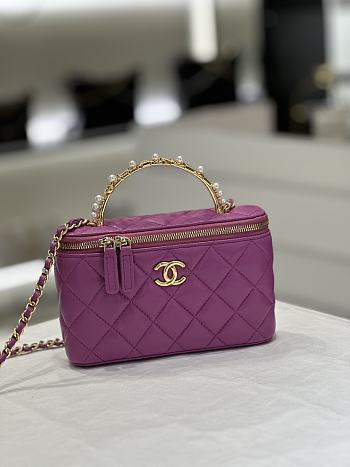 Chanel Vanity With Chain Violet Mini Size 17-4-10.5cm 