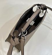 	 Fendi Peekaboo I See U Brown Size 27×11×20cm - 3
