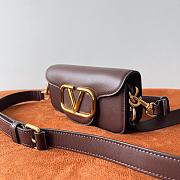 Mini Loco Leather Bag Valentino Garavani 20x10x5 - 5