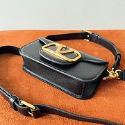 	 Mini Loco Leather Bag Valentino Garavani Black 20x10x5 - 2