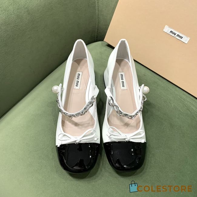 Miu Miu Leather Slingback Pumps Ivory/Black 3.5cm - 1