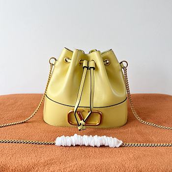 Valentino Garavani Mini Bucket Bag With Vlogo Signature Chain Yellow 20x17x8cm