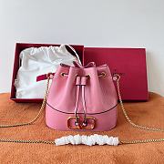 	 Valentino Garavani Mini Bucket Bag With Vlogo Signature Chain Pink 20x17x8cm - 1