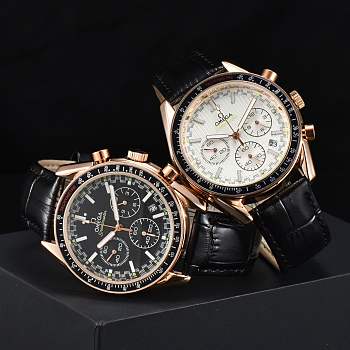 OMEGA Speedmaster Moonwatch Co-Axial Master Chronometer Moonphase Chronograph 42mm
