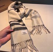 Burberry Scarf White - 4