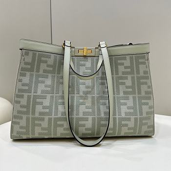 Fendi Peekaboo x Tote Hand Bag Green Size 41×16×28cm