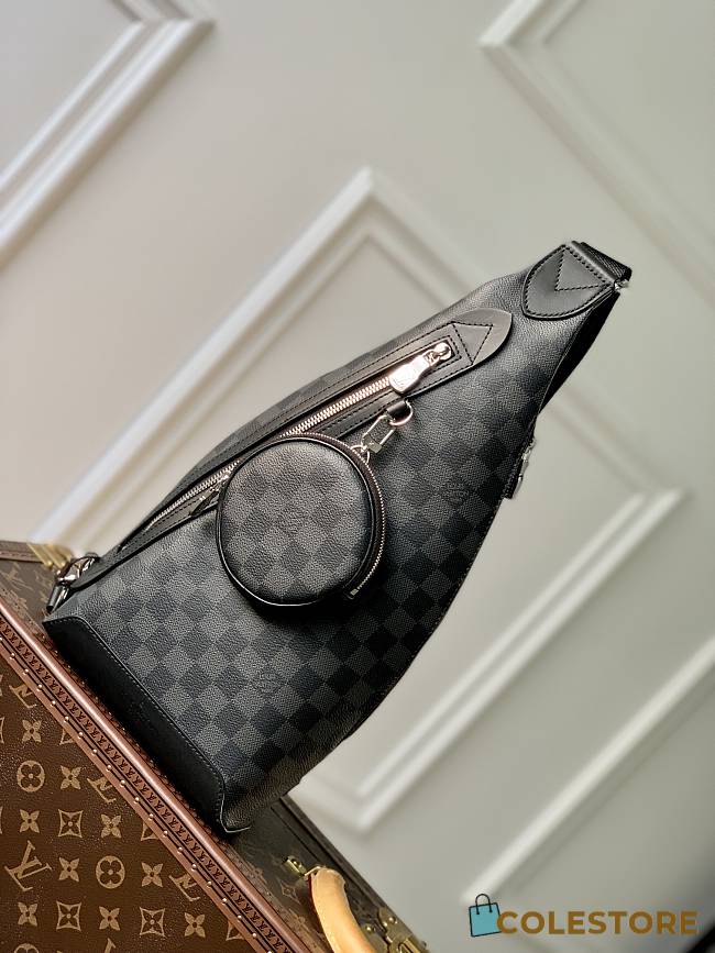 	 Louis Vuitton Duo Sling Bag Black Monogram Size 20 x 42 x 6 - 1