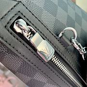 	 Louis Vuitton Duo Sling Bag Black Monogram Size 20 x 42 x 6 - 4