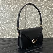 	 Valentino Garavani Letter Black 24x15.5x7cm - 5