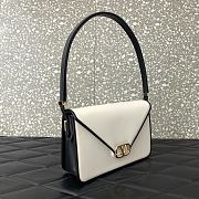 	 Valentino Garavani Letter White 24x15.5x7cm - 3