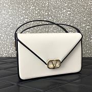 	 Valentino Garavani Letter White 24x15.5x7cm - 2