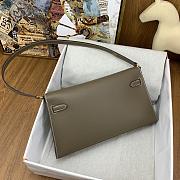 	 Hermes Kelly Elan Grey Golden Buckle Size 27x15x4cm - 3