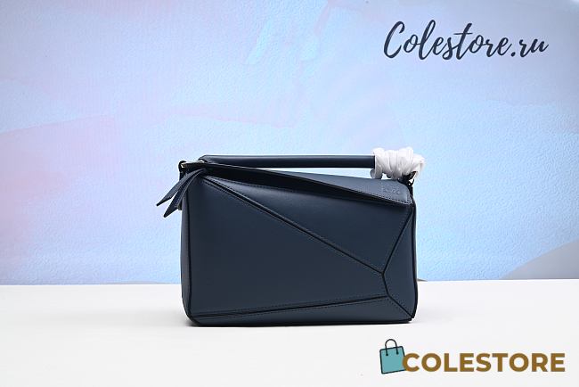Loewe Puzzle Bag Soft Blue Calfskin Size 18*12.5*8cm - 1
