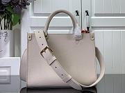 	 Louis Vuitton Lock&Go White Size 24.5 x 19.0 x 10.5 - 4