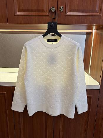 	 Louis Vuitton Sweater White
