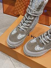 	 Louis Vuitton Platform Boots White - 4