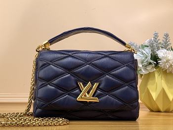 	 Colestore Louis Vuitton Go 14 Twist Blue 23 x 16 x 10cm