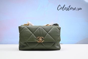 Chanel 19 Flap Bag Lamb Green Size 26cm