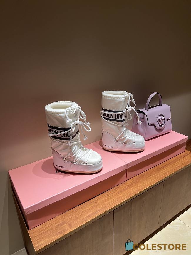 	 Colestore Moon Boots White Size 35-39 - 1