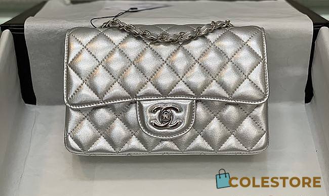 	 Colestore Chanel Silver Flap Bag Lamskin Size 20x12x6cm - 1