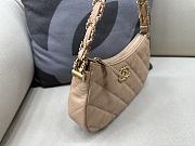 	 Colestore Chanel Hobo Beige Size 23.5x13.5x3cm  - 5