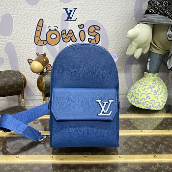 	 Louis Vuitton Pilot Aerogram Blue Size 20 x 30 x 4 cm