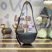 Colestore Louis Vuitton Moon Crossbody Size 24.5 x 16 x 4.5cm - 1