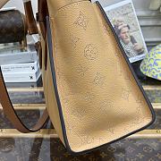 Colestore Louis Vuitton On My Side Monogram 30.5*24.5*14cm  - 3