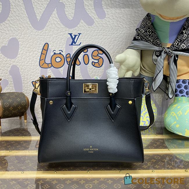 	 Colestore Louis Vuitton On My Side M22225 30.5*24.5*14cm - 1
