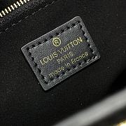 	 Colestore Louis Vuitton On My Side M22225 30.5*24.5*14cm - 2