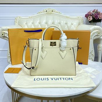 	 Colestore Louis Vuitton On My Side M53823 30.5*24.5*14cm