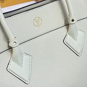 	 Colestore Louis Vuitton On My Side M53823 30.5*24.5*14cm - 5