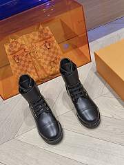 Colestore Louis Vuitton Wonderland Flat Ranger In Black - 1