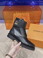 Colestore Louis Vuitton Wonderland Flat Ranger In Black - 3