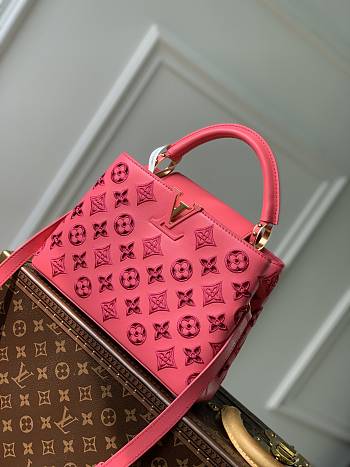 	 Colestore Louis Vuitton Capucine BB M22863 Pink Size 27×18×9cm