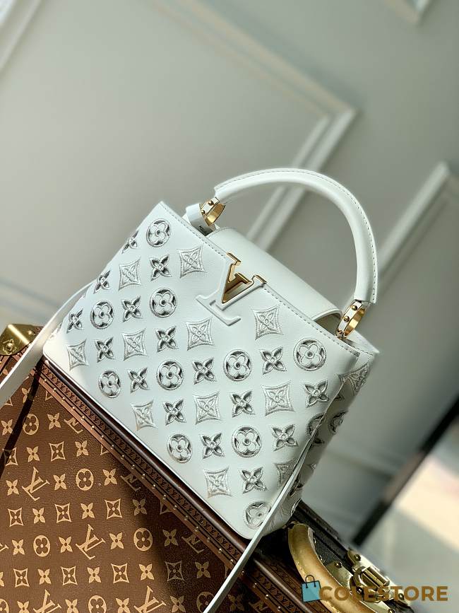	 Colestore Louis Vuitton Capucine BB M22863 White Size 27×18×9cm - 1